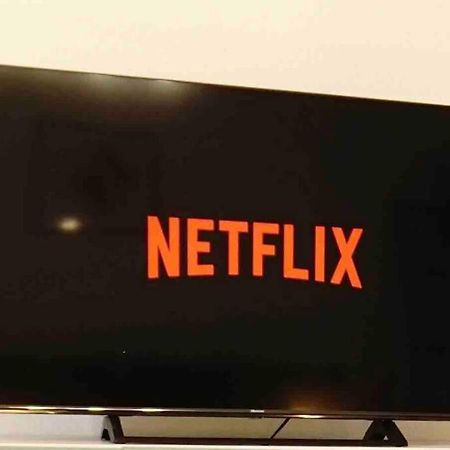شقة Super Lage Modern Boxspringbett *Netflix* Wlan* شيمنيتز المظهر الخارجي الصورة